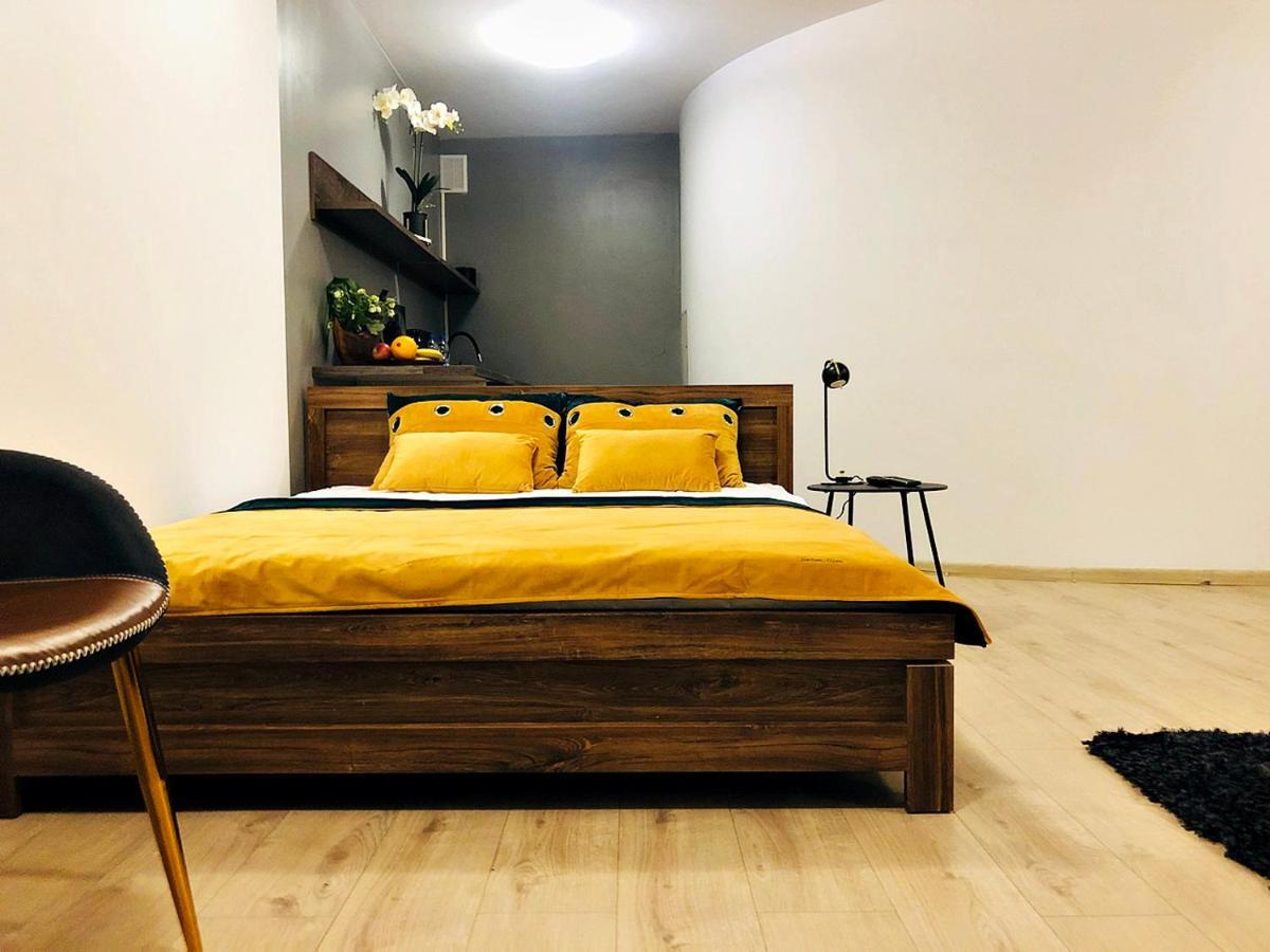 Apartmán Downtown Studio Zelená Hora Exteriér fotografie