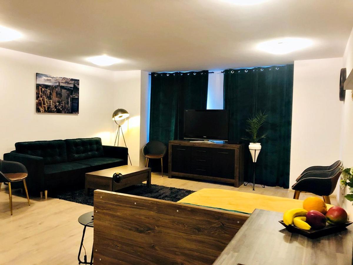 Apartmán Downtown Studio Zelená Hora Exteriér fotografie